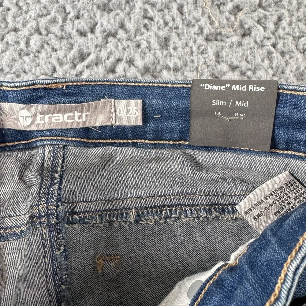 Tractr‎ Diane Mid Rise Distressed Indigo Blue Raw Hem Stretch Jean Sz 0/25 NWT
